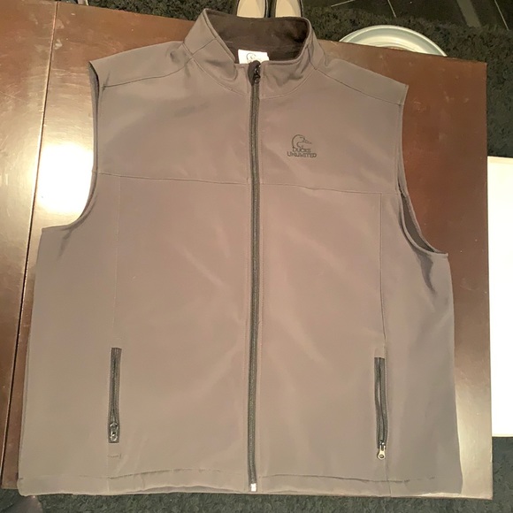 Ducks unlimited fleece, polyester, spandex vest - Picture 3 of 10